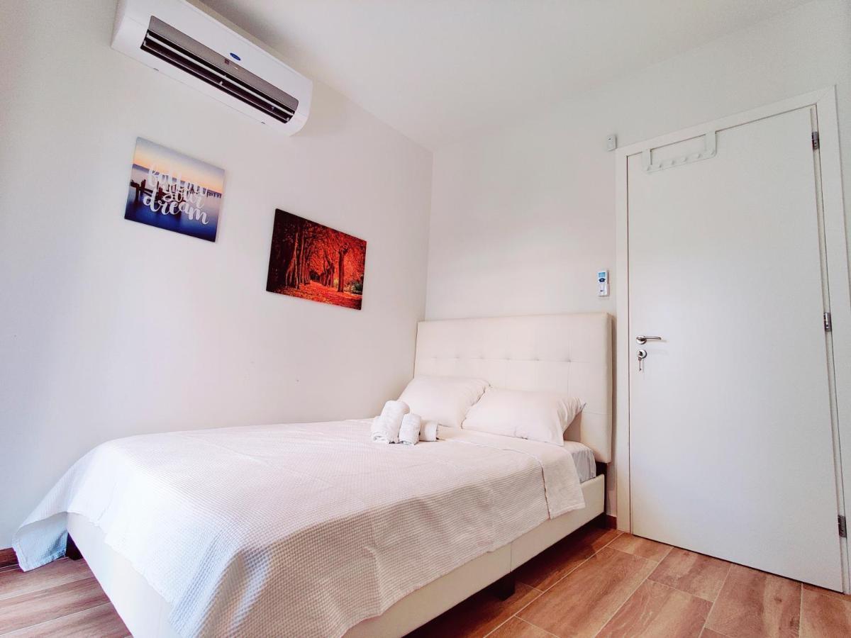 Wsd Luxury Bright 2Bd Apt With Sea View Balcony Athena Bagian luar foto