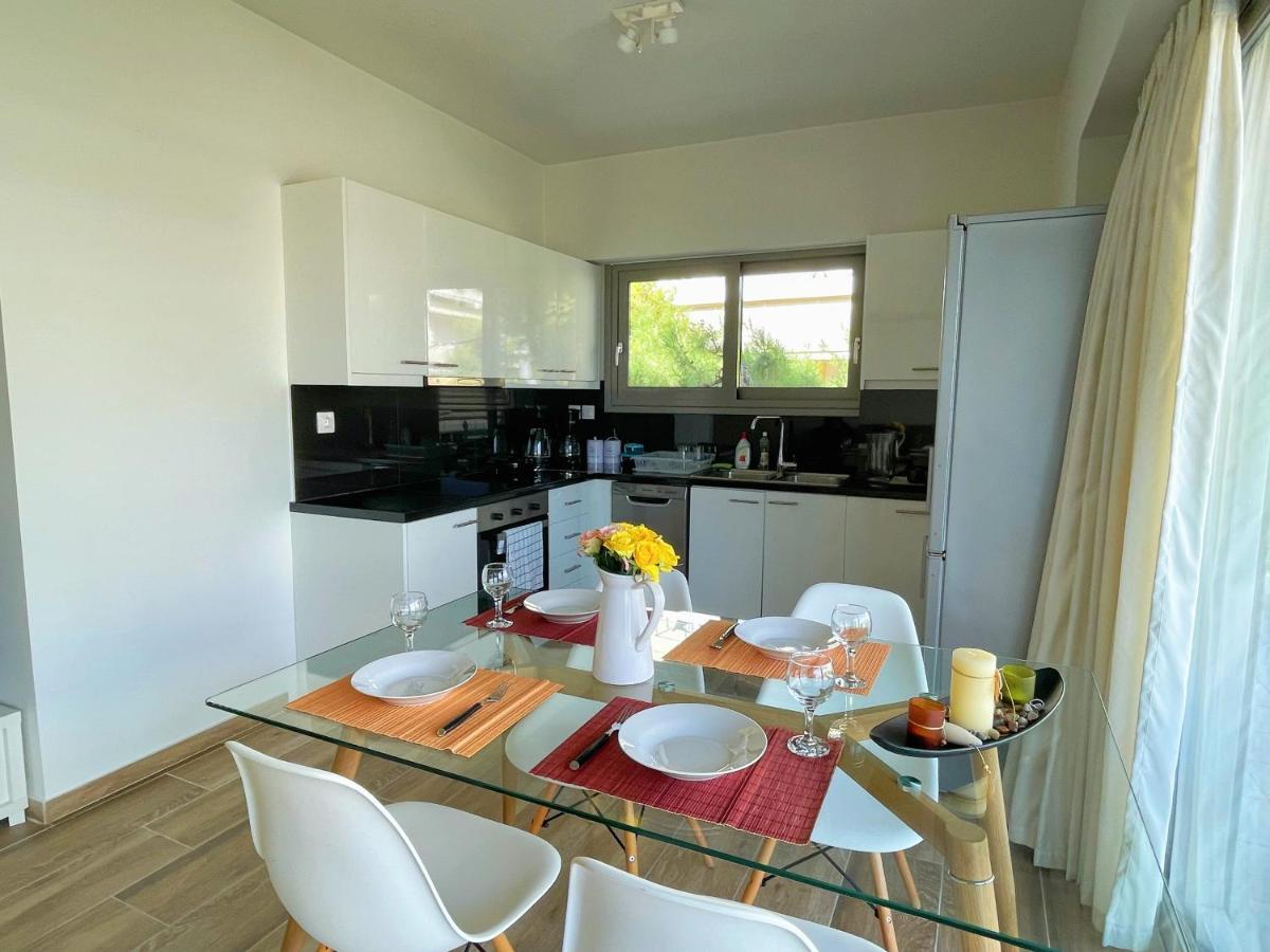 Wsd Luxury Bright 2Bd Apt With Sea View Balcony Athena Bagian luar foto